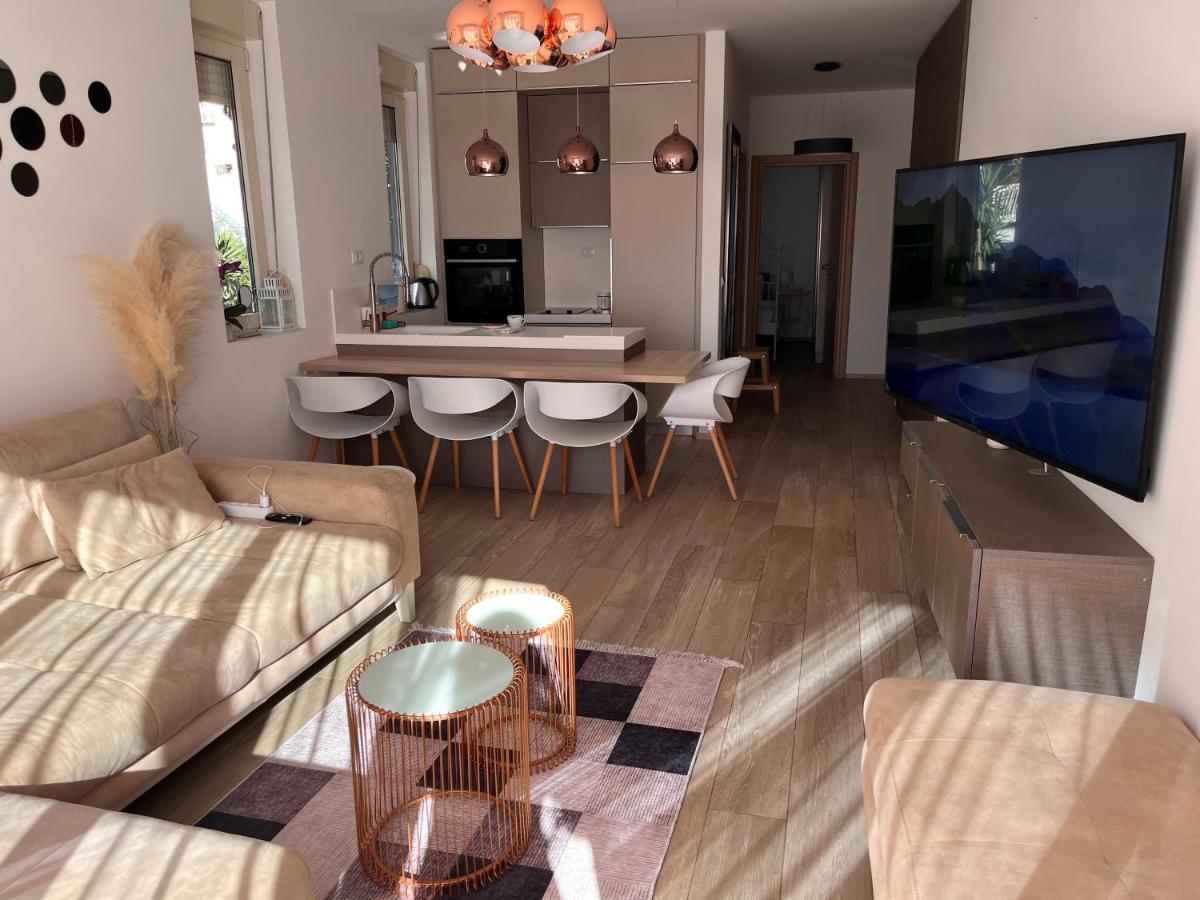 Atina Apartment, City Centre Budva ,Luxurious, Bright, Parking Bagian luar foto